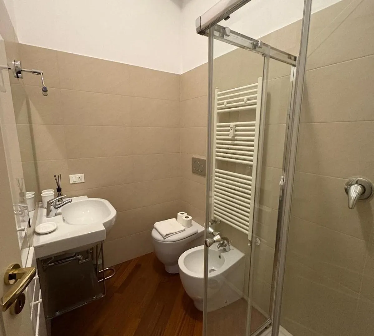 Bocconi - Porta Romana 4 Camere Da Letto Con 2 Bagni Privati Milan