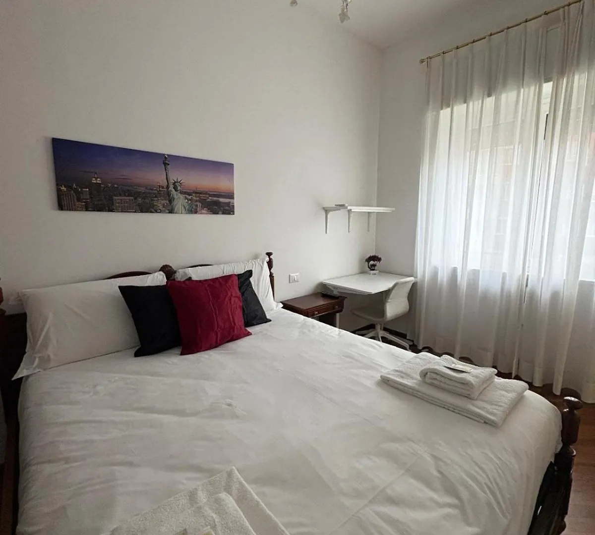 Bocconi - Porta Romana 4 Camere Da Letto Con 2 Bagni Privati Milan Apartment