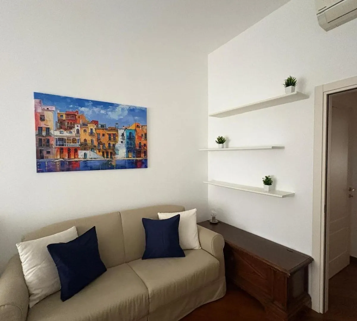 Bocconi - Porta Romana 4 Camere Da Letto Con 2 Bagni Privati Milan 0*,  Italy