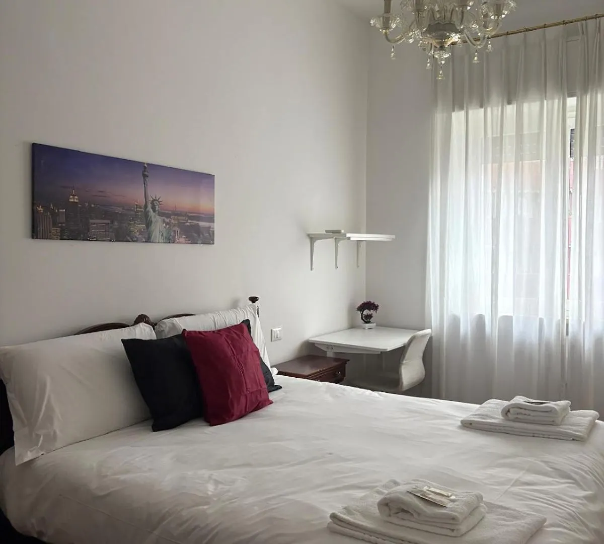 Apartment Bocconi - Porta Romana 4 Camere Da Letto Con 2 Bagni Privati Milan