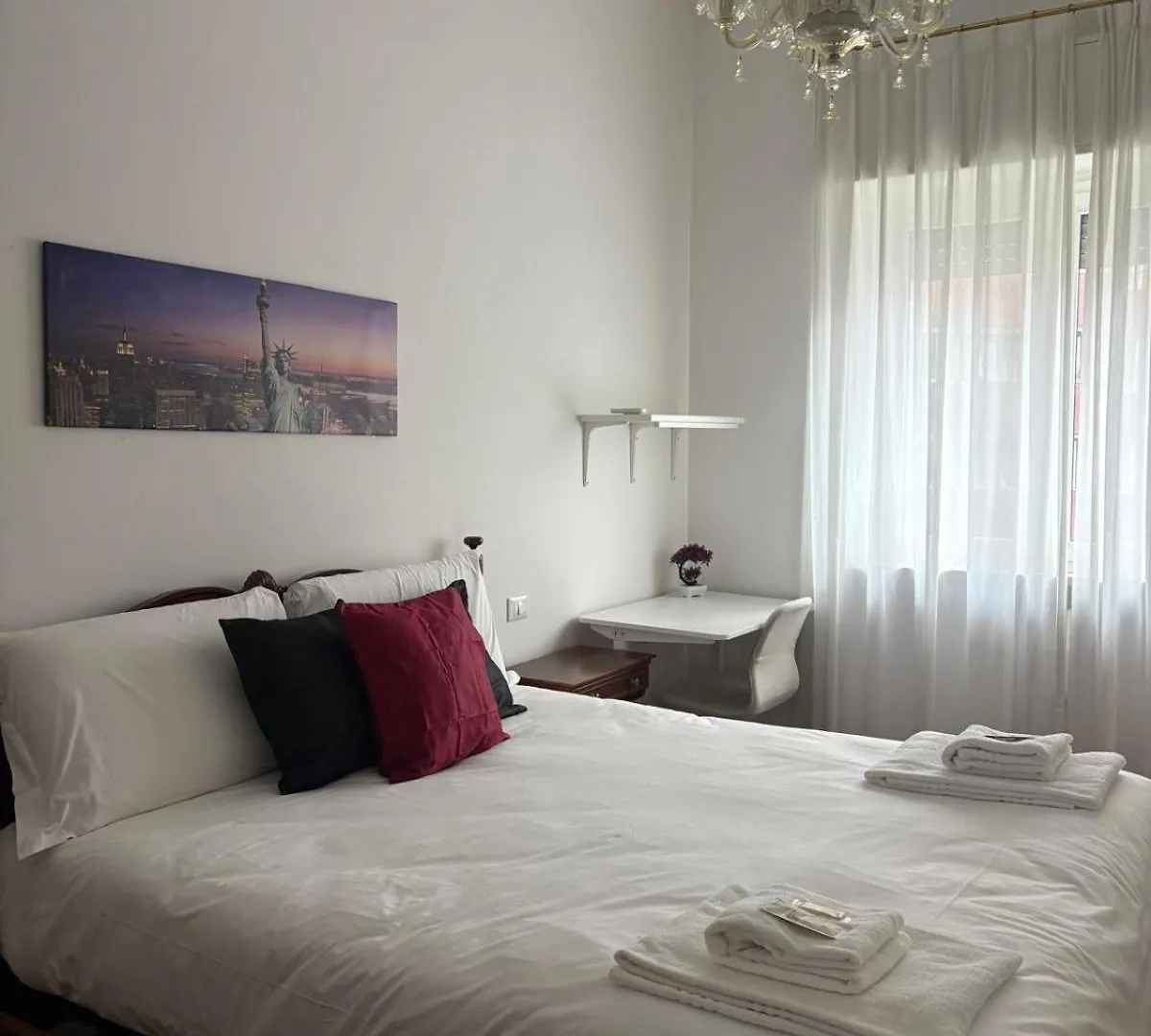 Bocconi - Porta Romana 4 Camere Da Letto Con 2 Bagni Privati Milan