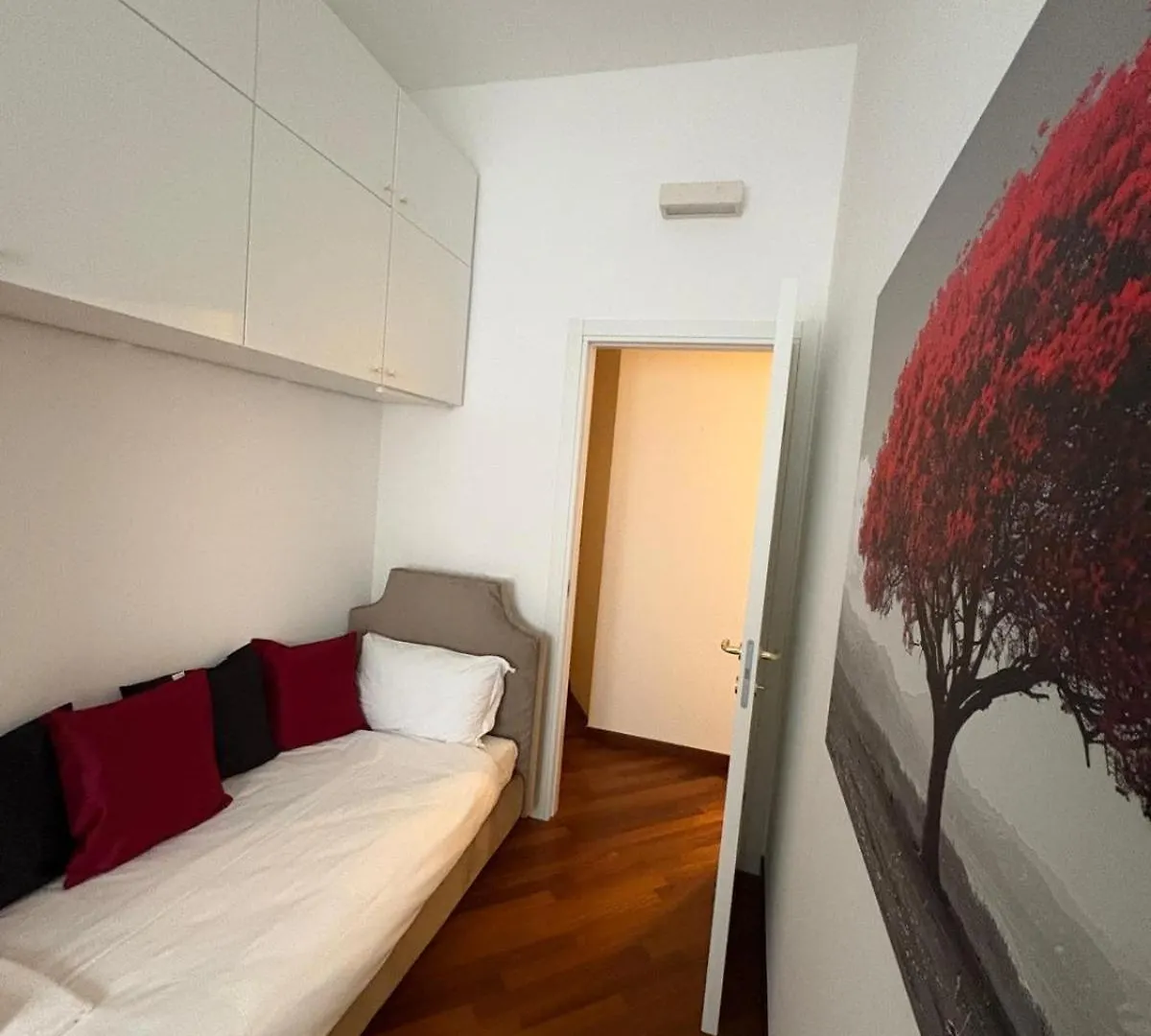 Bocconi - Porta Romana 4 Camere Da Letto Con 2 Bagni Privati Milan Apartment