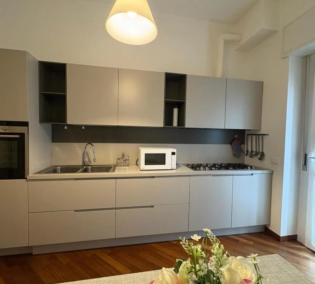 Bocconi - Porta Romana 4 Camere Da Letto Con 2 Bagni Privati Milan